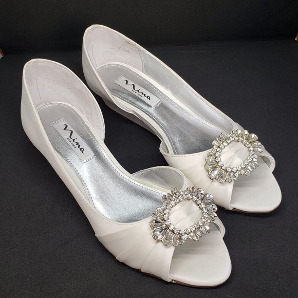 NINA RIVKA WEDGE WEDDING BRIDAL IVORY SHOES sz 7 Flat Brooch Rhinestone - Picture 11 of 12